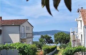 Nice Apartment In Sveti Filip I Jakov 