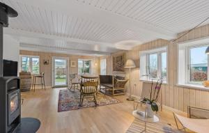 Beautiful Home In Juelsminde