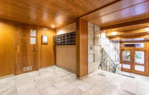 2 Bedroom Nice Apartment In Santa Pola