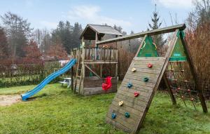 3 Bedroom Cozy Home In Glesborg