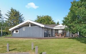 Nice Home In Gilleleje With Sauna