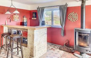 Stunning Home In Cricqueville En Bessin