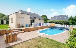 3 Bedroom Awesome Home In Audierne - Одьєрн