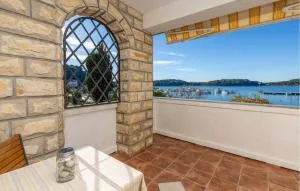 Nice Apartment In Palit With Wifi - Palit