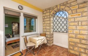 Nice Apartment In Palit With Wifi