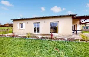 Stunning Home In Bussière-Badil - Javerlhac-et-la-Chapelle-Saint-Robert