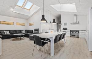 Gorgeous Home In Bogense With Wifi