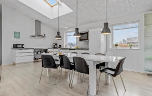 Gorgeous Home In Bogense With Wifi