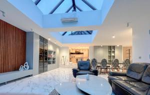 Pet Friendly Home In Gouvieux