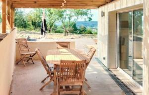 2 Bedroom Cozy Home In Salavas