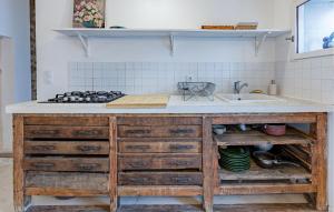 Maisons de vacances 3 Bedroom Pet Friendly Home In Le Rouet : photos des chambres