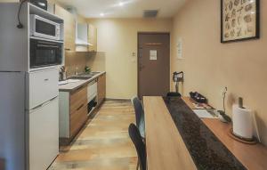 Beautiful Apartment In Saint Chinian