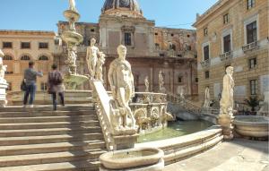 Awesome Apartment In Palermo With Wifi