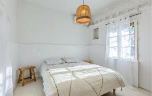 Maisons de vacances Cozy Home In Le Rouet With Wifi : photos des chambres