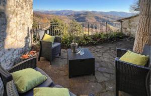 Awesome Apartment In Armenzano