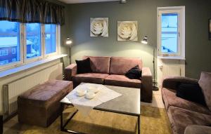 Beautiful Apartment In Sysslebäck