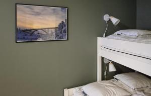 Beautiful Apartment In Sysslebäck