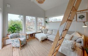 Awesome Home In Strandbaden With Wifi