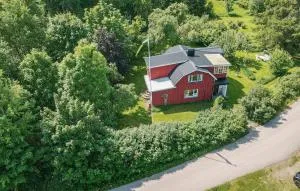 Lovely Home In Fengersfors With Wifi - Fengersfors