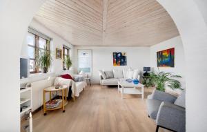 5 Bedroom Gorgeous Home In Farsø