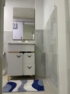 Ashish Service Apartment - S1