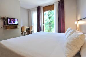 Hotels Hotel Les Esclargies : photos des chambres