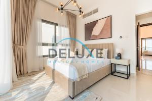 Special Rate with Temp Controlled Pool, BBQ & Maids by Deluxe Holiday Homes