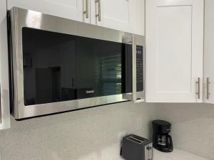 Newly renovated studio close to the beach