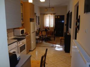 Μονοκατοικία μέσα στα έλατα