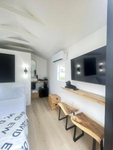 Charming Coastal Retreat