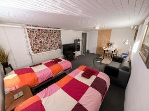 Lantligt gästrum med gratis wifi & bastu