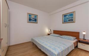 3 Bedroom Gorgeous Apartment In Bibinje