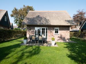 Luxurious coastal villa near forest