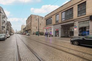 Nowomiejska Spacious Studio Near Plac Wolności in Łódź by Noclegi Renters