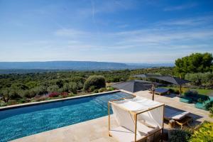 Villas 8-bedroom luxury villa with pool : photos des chambres
