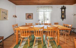 4 Bedroom Nice Home In Tived