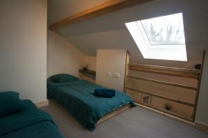B&B / Chambres d'hotes Moulin de Saza : Chambre Familiale avec Salle de Bains Privative