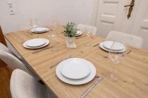 4 Zimmer Große Küche Balkon am Maybachufer