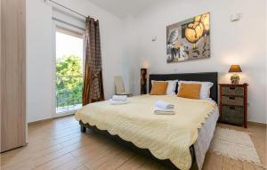 5 Bedroom Cozy Home In Rovinjsko Selo