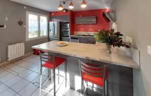 Maisons de vacances 3 Bedroom Pet Friendly Home In Arzal : photos des chambres