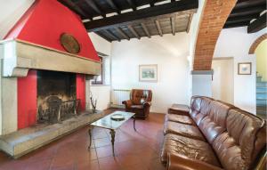 6 Bedroom Amazing Home In Dicomano