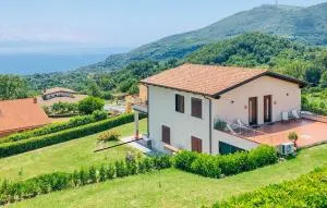 Cozy Apartment In San Giovanni A Piro - 圣焦万尼亚皮罗