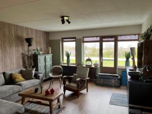 Spacious apartment in Maartenszee dune