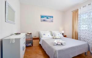 1 Bedroom Lovely Apartment In Kanica
