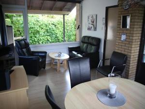 Appealing bungalow with large garden