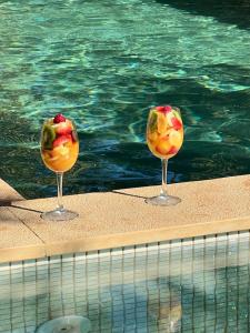 Villa kasbah de luxe, piscine et jacuzzi chauffés, jardin tropical