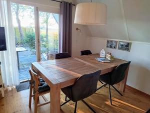 Cozy holiday home in Sint Maartenszee