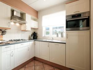 Holiday home in Sint Maartenszee for 6