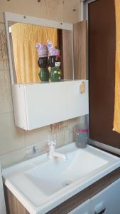 Ap 1 quarto com cozinha Canasvieiras