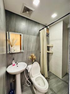 Zen Haven Oasis Free Pool Pet Friendly w Alexa and Netflix